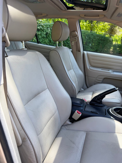 Lexus IS200