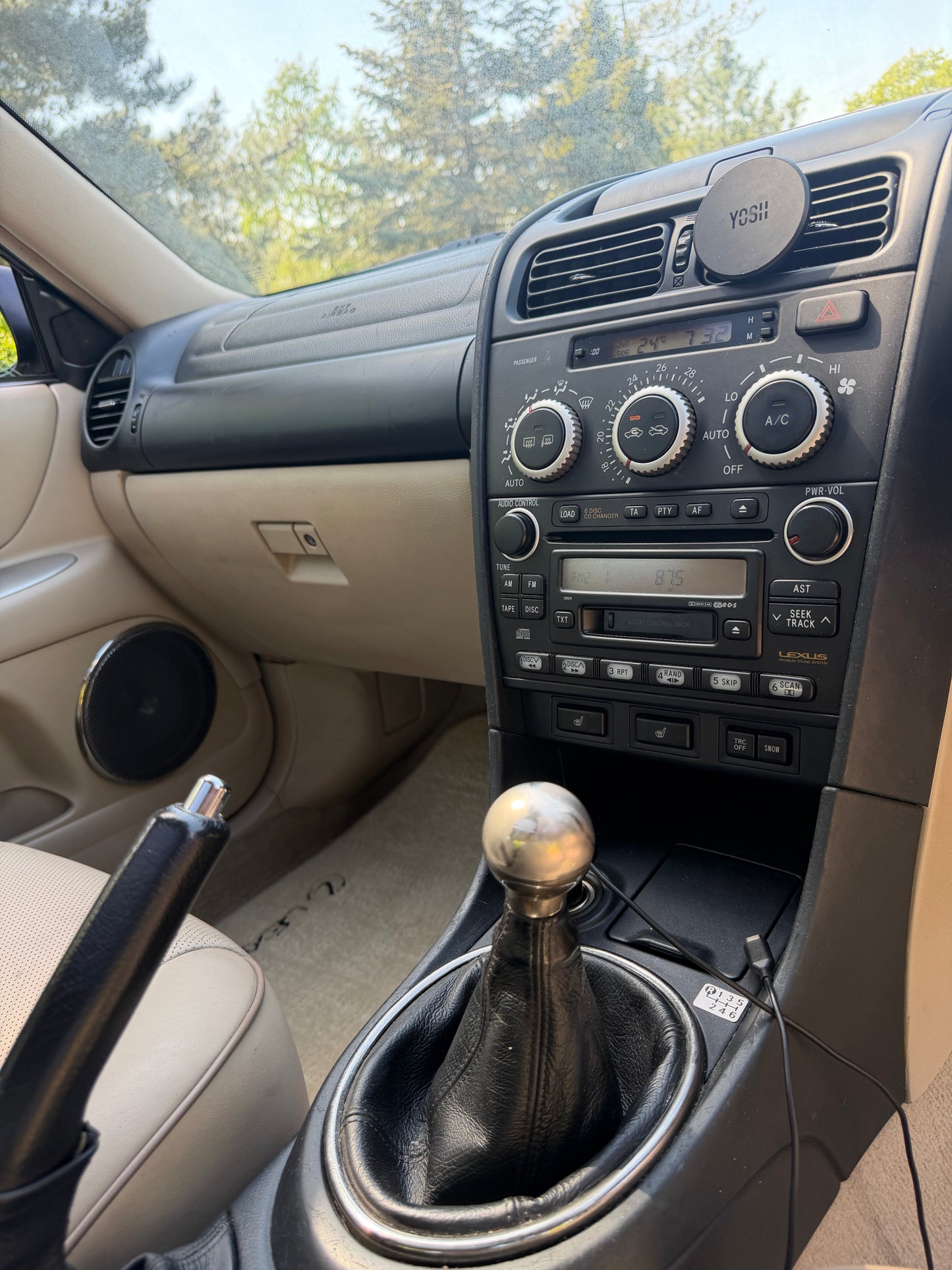 Lexus IS200